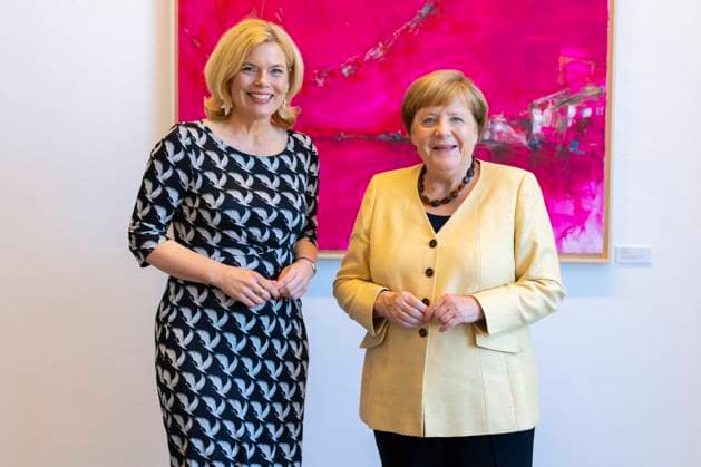 Bilder des Jahres 2025, News 06 Juni News Themen der Woche KW25 Julia Kloeckner, Bundestagspraesidentin, trifft Bundeskanzlerin a.D. Angela Merkel, CDU Berlin, 17.06.2025. Berlin Deutschland *** Julia Kloeckner, President of the Bundestag, meets former Federal Chancellor Angela Merkel, CDU Berlin, 17 06 2025 Berlin Germany Copyright: xThomasxImox