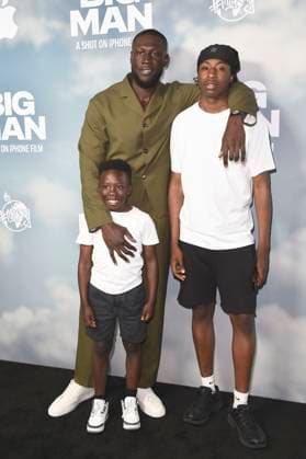 Stormzy with guests at the premiere of the Apple iPhone 16 Pro short film Big Man at BFI Southbank London, 18 06 2025 Foto:xS.xVasx xFuturexImagex big_man_5717