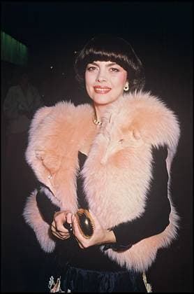 ARCHIVES - MIREILLE MATHIEU A LA CEREMONIE DES 7 D OR SOURIRE France *** Archiv MIREILLE MATHIEU A DIE ZEREMONIE DES 7 D Gold Lächeln Frankreich  Copyright: xRINDOFF-PATERSONx xBESTIMAGExRINDOFF-PATERSONx xBESTIMAGEx