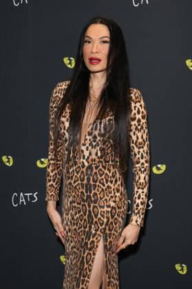 June 20, 2025: SUZY WRONG attends the Opening Night of Cats at the Theatre Royal on June 20, 2025 in Sydney, NSW Australia - ZUMAa155 20250620_aaa_a155_067 Copyright: xChristopherxKhouryx