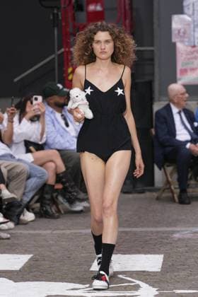 Mailand Fashion Week, Fiorucci Modenschau Milan, Milan Men s Fashion Week: Spring Summer 2026 - Men s Fashion, Spring Summer 2026 - Fiorucci fashion show - catwalk in the photo: Model  Copyright: xRiccardoxGIordanox xipa-agency.netx xRiccardoxGiordanox IPA_Agency_IPA59292764