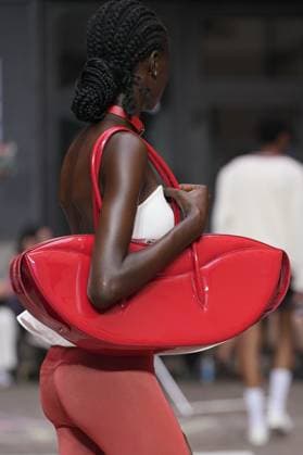 Mailand Fashion Week, Fiorucci Modenschau Milan, Milan Men s Fashion Week: Spring Summer 2026 - Men s Fashion, Spring Summer 2026 - Fiorucci fashion show - catwalk in the photo: bag detail  Copyright: xRiccardoxGIordanox xipa-agency.netx xRiccardoxGiordanox IPA_Agency_IPA59292964