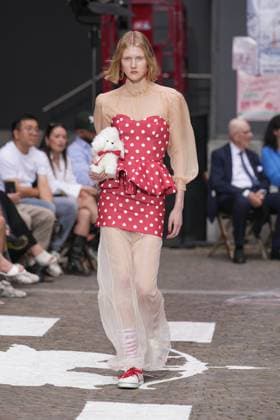 Mailand Fashion Week, Fiorucci Modenschau Milan, Milan Men s Fashion Week: Spring Summer 2026 - Men s Fashion, Spring Summer 2026 - Fiorucci fashion show - catwalk in the photo: Model  Copyright: xRiccardoxGIordanox xipa-agency.netx xRiccardoxGiordanox IPA_Agency_IPA59292977
