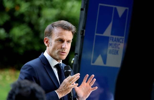 Emmanuel and Brigitte Macron at the France Music Week reception at the Elysée Palace as part of the Fête de la Musique in Paris Emmanuel Macron France Music Week reception at the Elysée Palace as part of the Fête de la Musique in Paris on June 20, 2025 Dominique Jacovides Bestimage France Music Week reception at the Elysée Palace as part of the Fête de la Musique in Paris on June 20, 2025 Paris France  Copyright: xDOMINIQUExJACOVIDESx xBESTIMAGExDOMINIQUExJACOVIDESx xBESTIMAGEx
