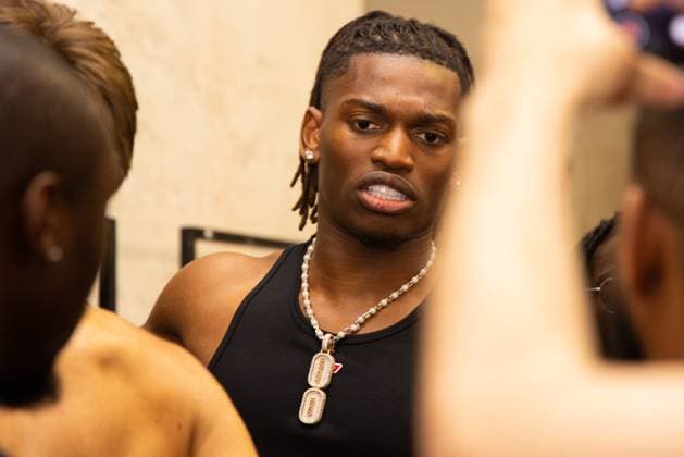 News - PDF - Celebrities and backstage - Milan Fashion Week - Menswear Spring Summer 2026 Rafa Leao attends the PDF fashion show during the Milan Menswear Spring Summer 2026 Fashion Week on June 20, 2025 in Milan, Italy. Photo: Cinzia Camela. MILAN Caserma XXIV Maggio Italy Copyright: xCinziaxCamelax xLiveMediax LPN_1930708