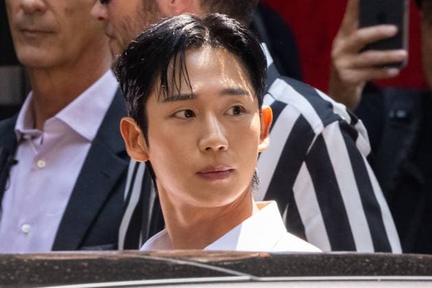 News - Dolce & Gabbana - Arrivals - Milan Fashion Week - Menswear Spring Summer 2026 Choi San is seen arriving at the Dolce &amp; Gabbana fashion show during the Milan Menswear Spring Summer 2026 Fashion Week on June 21, 2025 in Milan, Italy. Photo: Cinzia Camela. MILAN Metropol Italy Copyright: xCinziaxCamelax xLiveMediax LPN_1932066