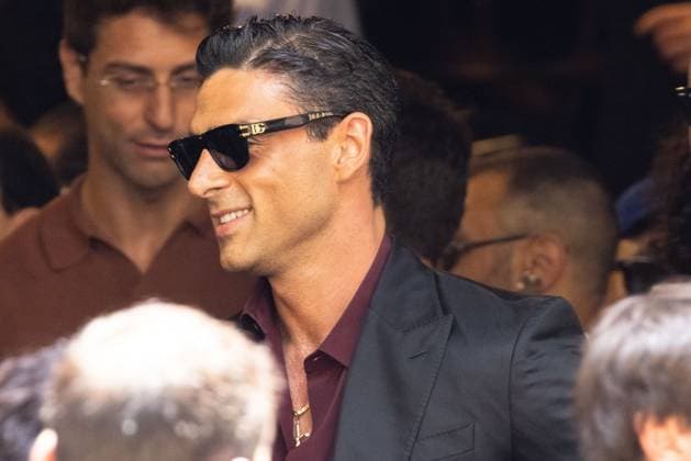 News - Dolce & Gabbana - Arrivals - Milan Fashion Week - Menswear Spring Summer 2026 Michele Morrone is seen arriving at the Dolce &amp; Gabbana fashion show during the Milan Menswear Spring Summer 2026 Fashion Week on June 21, 2025 in Milan, Italy. Photo: Cinzia Camela. MILAN Metropol Italy Copyright: xCinziaxCamelax xLiveMediax LPN_1932187