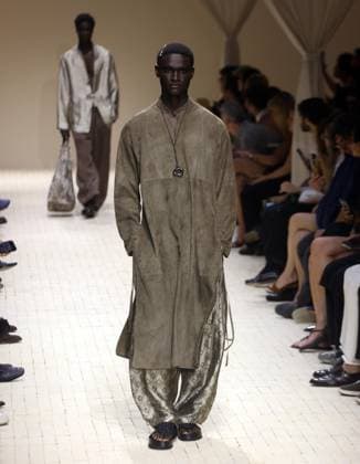 June 21, 2025, Milan, MILAN: A model presents a creation by Emporio Armani for the Menswear Ready-to-wear Spring-Summer 2026 collection during the Milan Fashion Week, in Milan, Italy, 21 June 2025. The Milano Fashion Week runs from 20 to 24 June 2025.ANSA MATTEO BAZZI. Milan MILAN  - ZUMAa110 20250621_zaf_a110_062 Copyright: xMatteoxBazzix