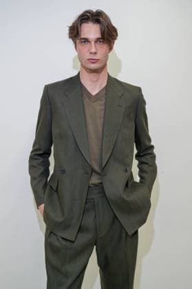Milan, Milan Men s Fashion Week: Spring Summer 2026 - Men s Fashion, Spring Summer 2026 - Paul Smith fashion show - front raw in the photo: Nils Kuesel  Copyright: xRiccardoxGIordanox xipa-agency.netx xRiccardoxGiordanox IPA_Agency_IPA59319886