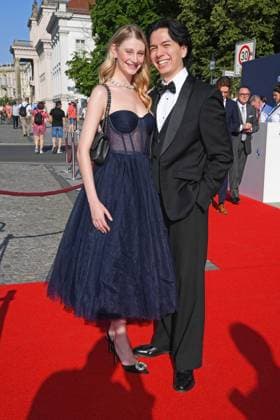Trixi Giese with husband Samy Neo on the red carpet for the STAATSOPER FÜR ALLE at the Staatsoper Unter den Linden in Berlin on 21 06 2025