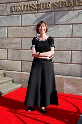 Staatsoper für alle , Red carpet on Bebelplatz, Berlin, 21 06 2025 Elisabeth Sobotka Director of the Staatsoper Unter den Linden at the arrival to Charles Gounods RomÃ o et Juliette after William Shakespeare at the Staatsoper für Alle on Bebelplatz in Berlin on 21 6 2025 Berlin Staatsoper Unter den Linden Copyright: xAnitaxBuggex