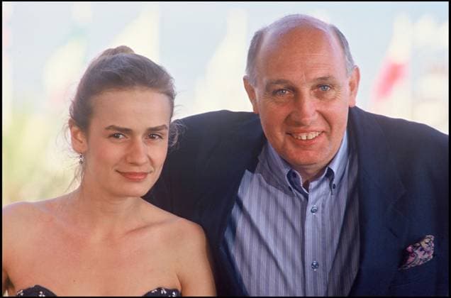 ARCHIVES - SANDRINE BONNAIRE ET RAYMOND DEPARDON AU FESTIVAL DE CANNES EN 1990 Cannes France *** Archiv SANDRINE BONNAIRE und RAYMOND DEPARDON Au FESTIVAL von Cannes IN 1990 Cannes Frankreich  Copyright: xANGELI-RINDOFFx xBESTIMAGExANGELI-RINDOFFx xBESTIMAGEx