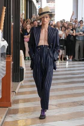 Milan, Milan Men s Fashion Week: Spring Summer 2026 - Men s Fashion, Spring Summer 2026 - Vivienne Westwood fashion show - catwalk in the photo: Model  Copyright: xRiccardoxGIordanox xipa-agency.netx xRiccardoxGiordanox IPA_Agency_IPA59341875