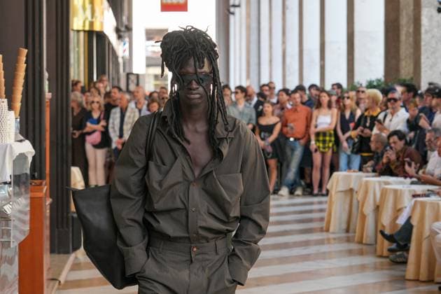 Milan, Milan Men s Fashion Week: Spring Summer 2026 - Men s Fashion, Spring Summer 2026 - Vivienne Westwood fashion show - catwalk in the photo: Model  Copyright: xRiccardoxGIordanox xipa-agency.netx xRiccardoxGiordanox IPA_Agency_IPA59341940