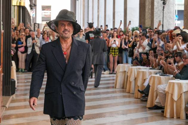 Milan, Milan Men s Fashion Week: Spring Summer 2026 - Men s Fashion, Spring Summer 2026 - Vivienne Westwood fashion show - catwalk in the photo: Model  Copyright: xRiccardoxGIordanox xipa-agency.netx xRiccardoxGiordanox IPA_Agency_IPA59341959