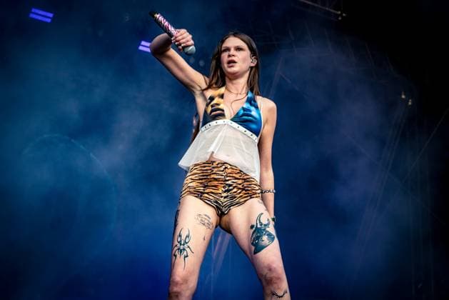 Heroes Festival, Festival, Music, Musik, Deutschrap, Rap, Deutsch, Eventzentrum Geiselwind, Strohofer, Geiselwind, Konzert, 21.06.2025, Ikkimel Bild: Ikkimel *** Heroes Festival, Festival, Music, Music, Deutschrap, Rap, German, Eventzentrum Geiselwind, Strohofer, Geiselwind, Concert, 21 06 2025, Ikkimel Bild Ikkimel Copyright: HMBxMedia xMarkusxKoeller