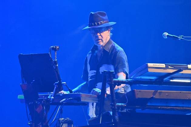 Entertainment Themen der Woche KW25 Entertainment Bilder des Tages Manfred MANN, Manfred Mann s Earth Band. Live,Konzert,Buehne stage, Tollwood Festival am 22.06.2025. *** Manfred MANN, Manfred Mann s Earth Band Live,Concert,Stage stage, Tollwood Festival on 22 06 2025