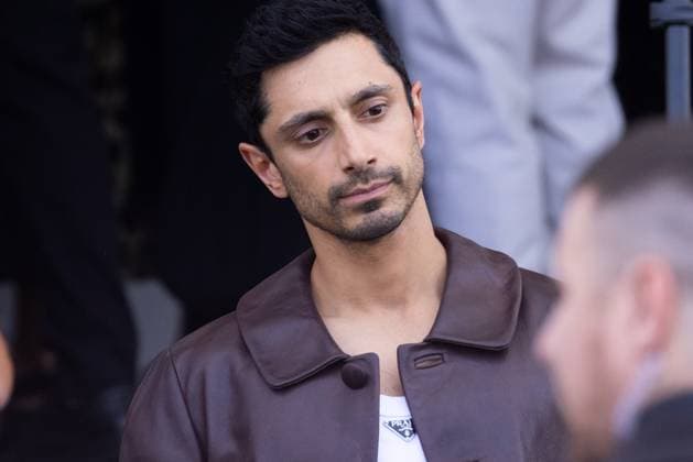News - Prada - Arrivals - Milan Fashion Week - Menswear Spring Summer 2026 Riz Ahmed arrives at the Prada fashion show during the Milan Menswear Spring Summer 2026 Fashion Week on June 22, 2025 in Milan, Italy. Photo: Cinzia Camela. MILAN Fondazione Prada Italy Copyright: xCinziaxCamelax xLiveMediax LPN_1933718