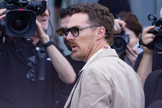 News - Prada - Arrivals - Milan Fashion Week - Menswear Spring Summer 2026 Benedict Cumberbatch arrives at the Prada fashion show during the Milan Menswear Spring Summer 2026 Fashion Week on June 22, 2025 in Milan, Italy. Photo: Cinzia Camela. MILAN Fondazione Prada Italy Copyright: xCinziaxCamelax xLiveMediax LPN_1933727