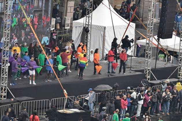 June 22, 2025, Mexico, Cdmx, Mexico: Hundreds of people gathered in Mexico City s Plaza de la ConstitucioÂ³n to break the record for the world s largest LGBTTTIQA+ flag. For this event, they used umbrellas in the same colors as the gay community flag. Mexico Mexico - ZUMAp204 20250622_zip_p204_031 Copyright: xJosuexPerezx