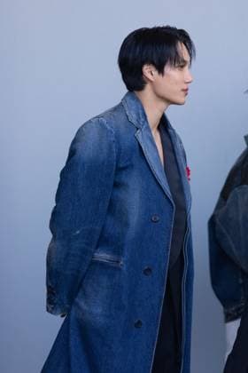 News - Prada - Arrivals - Milan Fashion Week - Menswear Spring Summer 2026 Kai is seen leaving the Prada fashion show during the Milan Menswear Spring Summer 2026 Fashion Week on June 22, 2025 in Milan, Italy. Photo: Cinzia Camela. MILAN Fondazione Prada Italy Copyright: xCinziaxCamelax xLiveMediax LPN_1934030