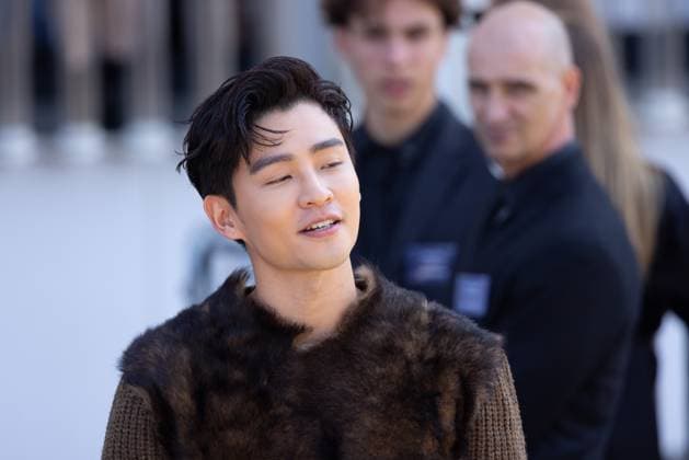 News - Prada - Arrivals - Milan Fashion Week - Menswear Spring Summer 2026 Alvin Chong is seen leaving the Prada fashion show during the Milan Menswear Spring Summer 2026 Fashion Week on June 22, 2025 in Milan, Italy. Photo: Cinzia Camela. MILAN Fondazione Prada Italy Copyright: xCinziaxCamelax xLiveMediax LPN_1934079