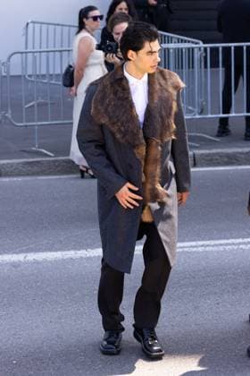 News - Prada - Arrivals - Milan Fashion Week - Menswear Spring Summer 2026 Jacob Rott is seen leaving the Prada fashion show during the Milan Menswear Spring Summer 2026 Fashion Week on June 22, 2025 in Milan, Italy. Photo: Cinzia Camela. MILAN Fondazione Prada Italy Copyright: xCinziaxCamelax xLiveMediax LPN_1934104