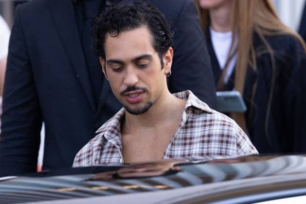 News - Prada - Arrivals - Milan Fashion Week - Menswear Spring Summer 2026 Mahmood is seen leaving the Prada fashion show during the Milan Menswear Spring Summer 2026 Fashion Week on June 22, 2025 in Milan, Italy. Photo: Cinzia Camela. MILAN Fondazione Prada Italy Copyright: xCinziaxCamelax xLiveMediax LPN_1934107