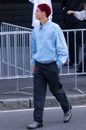 News - Prada - Arrivals - Milan Fashion Week - Menswear Spring Summer 2026 Matteo Sinet is seen leaving the Prada fashion show during the Milan Menswear Spring Summer 2026 Fashion Week on June 22, 2025 in Milan, Italy. Photo: Cinzia Camela. MILAN Fondazione Prada Italy Copyright: xCinziaxCamelax xLiveMediax LPN_1934129