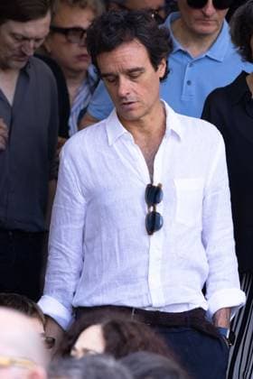 News - Prada - Arrivals - Milan Fashion Week - Menswear Spring Summer 2026 Emanuele Farneti is seen leaving the Prada fashion show during the Milan Menswear Spring Summer 2026 Fashion Week on June 22, 2025 in Milan, Italy. Photo: Cinzia Camela. MILAN Fondazione Prada Italy Copyright: xCinziaxCamelax xLiveMediax LPN_1934136