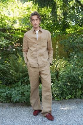 Milan, Milan Men s Fashion Week: Spring Summer 2026 - Men s Fashion, Spring Summer 2026 - TOD S presentation - arrivals in the photo: guest  Copyright: xRiccardoxGiordanox xipa-agency.netx xRiccardoxGiordanox IPA_Agency_IPA59358719