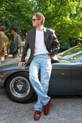 Milan, Italy: Milan, Milan Men s Fashion Week: Spring Summer 2026 - Men s Fashion, Spring Summer 2026 - TOD S presentation - arrivals in the photo: Joe Alwyn Milan Italy  - ZUMAp169 20250622_zea_p169_1084 Copyright: xRiccardoxGiordanox