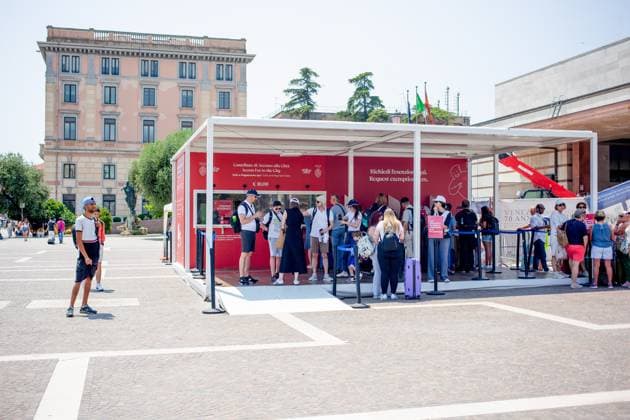 Italien, Venetien, Venedig 23.06.2025, Italien, ITA, Venetien, Venedig, im Bild Venedig, Stadtansichten, Tourismus, Eintritt, Gebuehren, Kassa, Contributo di Accesso alla CittÃ di Venezia, Access Fee, to the City of Venice, Feature, Symbolbild, Creativ, Kreativ Venetien *** Italy, Veneto, Venice 23 06 2025, Italy, ITA, Veneto, Venice, in the picture Venice, city views, tourism, admission, fees, cash desk, Contributo di Accesso alla CittÃ di Venezia, Access Fee, to the City of Venice, Feature, Symbolic image, Creative, Creative Veneto Italien, Venedig, Eintritt, 23.06.2025-21