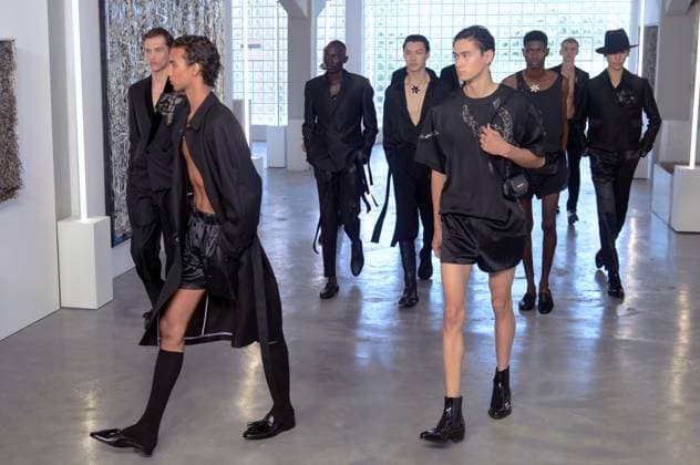 Entertainment Bilder des Tages Milan Men s Fashion Sozzani Foundation in via Bovisasca 87, MIGUEL VIEIRA Fashion Show  Copyright: xMaurizioxMaulex xipa-agency.netx xMaurizioxMaulex IPA_Agency_IPA59377640