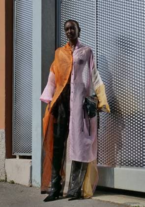 Milan, Milan Men s Fashion Week: Spring Summer 2026 - Men s Fashion, Spring Summer 2026.- SIMON CRACKER fashion show  Copyright: xLucaxPontix xipa-agency.netx xLucaPonti IpaAgencyx IPA_Agency_IPA59379785