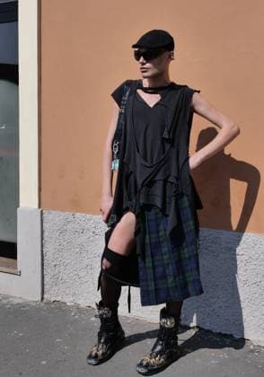 Milan, Milan Men s Fashion Week: Spring Summer 2026 - Men s Fashion, Spring Summer 2026.- SIMON CRACKER fashion show  Copyright: xLucaxPontix xipa-agency.netx xLucaPonti IpaAgencyx IPA_Agency_IPA59379871