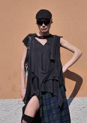 Milan, Milan Men s Fashion Week: Spring Summer 2026 - Men s Fashion, Spring Summer 2026.- SIMON CRACKER fashion show  Copyright: xLucaxPontix xipa-agency.netx xLucaPonti IpaAgencyx IPA_Agency_IPA59379850