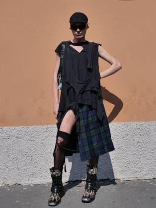 Milan, Milan Men s Fashion Week: Spring Summer 2026 - Men s Fashion, Spring Summer 2026.- SIMON CRACKER fashion show  Copyright: xLucaxPontix xipa-agency.netx xLucaPonti IpaAgencyx IPA_Agency_IPA59379853