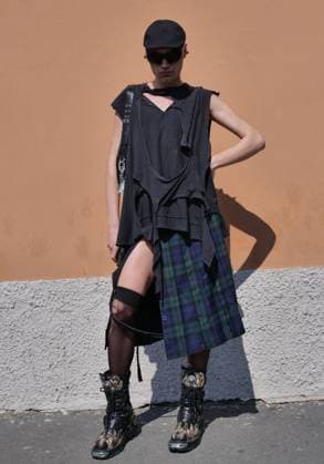 Milan, Milan Men s Fashion Week: Spring Summer 2026 - Men s Fashion, Spring Summer 2026.- SIMON CRACKER fashion show  Copyright: xLucaxPontix xipa-agency.netx xLucaPonti IpaAgencyx IPA_Agency_IPA59379865