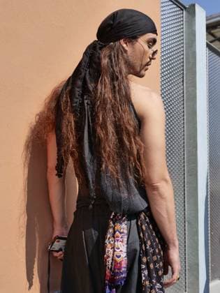 Milan, Milan Men s Fashion Week: Spring Summer 2026 - Men s Fashion, Spring Summer 2026.- SIMON CRACKER fashion show  Copyright: xLucaxPontix xipa-agency.netx xLucaPonti IpaAgencyx IPA_Agency_IPA59379942