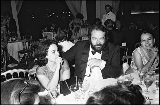 ARCHIVES - BUD SPENCER AU FESTIVAL DE CANNES EN 1975 Cannes France *** Archiv BUD SPENCER Au FESTIVAL von Cannes IN 1975 Cannes Frankreich  Copyright: xANGELI-RINDOFFx xBESTIMAGExANGELI-RINDOFFx xBESTIMAGEx