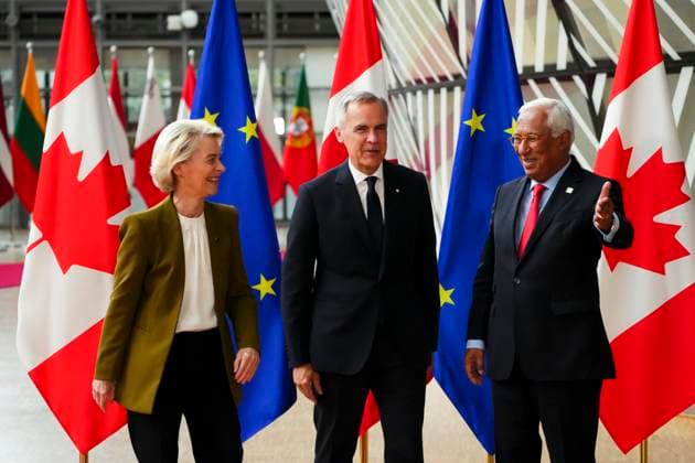 June 23, 2025, Brussels, Belgium: Canadian Prime Minister Mark Carney, centre, is welcomed to the European Council Building by Antonio Costa, President of the European Council and Ursula von der Leyen, President of the European Commission, for the Canada EU Summit in Brussels, Belgium on Monday, June 23, 2025. Brussels Belgium - ZUMAc35_ 20250623_zaf_c35_042 Copyright: xSeanxKilpatrickx