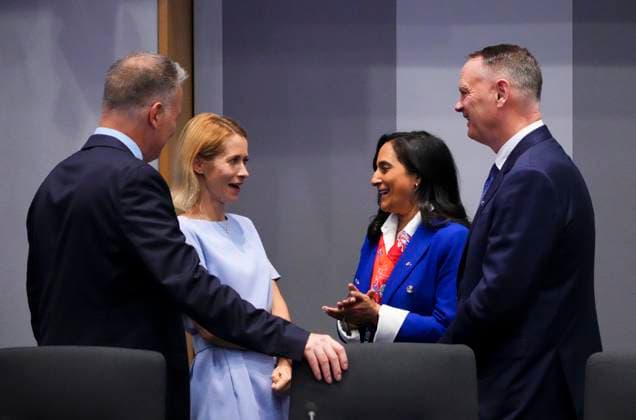 June 23, 2025, Brussels, Belgium: Canadian Minister of Foreign Affairs Anita Anand, second from right, Canadian Minister of National Defence David McGuinty, right, and Canadian Secretary of State (Defence Procurement) Stephen Fuhr, left, speak with European Union foreign policy chief Kaja Kallas as they wait for the start of a plenary at the Canada EU Summit in Brussels, Belgium on Monday, June 23, 2025. Brussels Belgium - ZUMAc35_ 20250623_zaf_c35_051 Copyright: xSeanxKilpatrickx