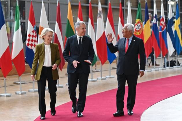 EU-Canada Summit in Brussels BRUSSELS, BELGIUM - JUNE 23: (----EDITORIAL USE ONLY - MANDATORY CREDIT - EUROPEAN UNION COUNCIL POOL - NO MARKETING NO ADVERTISING CAMPAIGNS - DISTRIBUTED AS A SERVICE TO CLIENTS----) European Commission President Ursula von der Leyen (L), European Council President Antonio Costa (R) and Canada Prime Minister Mark Carney (C) attend EU-Canada Summit in Brussels, Belgium on June 23, 2025. EU Council Pool Anadolu Brussels Belgium. Editorial use only. Please get in touch for any other usage.  Copyright: x2025xAnadoluxEUxCouncilx xPoolx