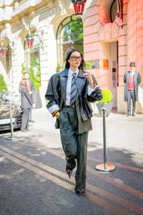 Amelia Gray Hamlin leaves the Royal Monceau Hotel to attend the Yves Saint Laurent Spring Summer 2026 menswear show during Paris Fashion Week Amelia Gray Hamlin leaves the Royal Monceau Hotel to attend the Yves Saint Laurent Spring Summer 2026 menswear show during Paris Fashion Week, France, le 24 juion 2025 Yehiel Chekroune Bestimage Amelia Gray Hamlin leaves the Royal Monceau Hotel to attend the Yves Saint Laurent Spring Summer 2026 menswear show during Paris Fashion Week in Paris, France, on June 24, 2025 Yehiel Chekroune Bestimage Paris France  Copyright: xYehielxChekrounex xBestimagexYehielxChekrounex xBestimagex