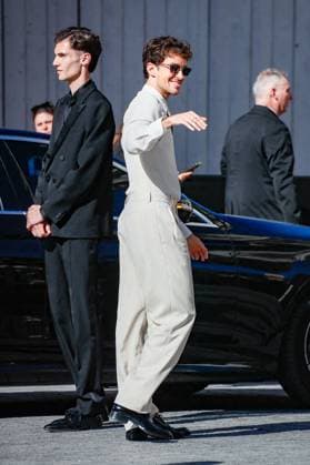 Arrivées au deuxième défilé Saint Laurent de la mode homme Printemps Été 2026 dans le cadre de la Fashion Week de Paris à la Bourse de Commerce Pinault Collection Manu Rios Arrivées au deuxième défilé Saint Laurent de la mode homme Printemps Été 2026 dans le cadre de la Fashion Week de Paris à la Bourse de Commerce Pinault Collection, à Paris, France, le 24 juin 2025 Christophe Clovis Bestimage Celebs attending the Saint Laurent Menswear Spring Summer 2026 show as part of Paris Fashion Week on June 24, 2025 in Paris, France Paris France  Copyright: xChristophexClovisx xBestimagexChristophexClovisx xBestimagex