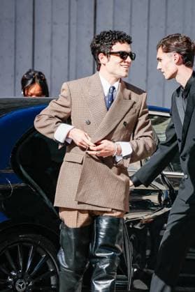 Arrivées au deuxième défilé Saint Laurent de la mode homme Printemps Été 2026 dans le cadre de la Fashion Week de Paris à la Bourse de Commerce Pinault Collection Del Water Gap Arrivées au deuxième défilé Saint Laurent de la mode homme Printemps Été 2026 dans le cadre de la Fashion Week de Paris à la Bourse de Commerce Pinault Collection, à Paris, France, le 24 juin 2025 Christophe Clovis Bestimage Celebs attending the Saint Laurent Menswear Spring Summer 2026 show as part of Paris Fashion Week on June 24, 2025 in Paris, France Paris France  Copyright: xChristophexClovisx xBestimagexChristophexClovisx xBestimagex