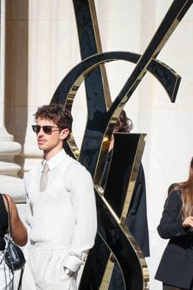 Arrivées au deuxième défilé Saint Laurent de la mode homme Printemps Été 2026 dans le cadre de la Fashion Week de Paris à la Bourse de Commerce Pinault Collection Manu Rios Arrivées au deuxième défilé Saint Laurent de la mode homme Printemps Été 2026 dans le cadre de la Fashion Week de Paris à la Bourse de Commerce Pinault Collection, à Paris, France, le 24 juin 2025 Christophe Clovis Bestimage Celebs attending the Saint Laurent Menswear Spring Summer 2026 show as part of Paris Fashion Week on June 24, 2025 in Paris, France Paris France  Copyright: xChristophexClovisx xBestimagexChristophexClovisx xBestimagex