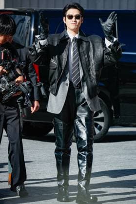 Arrivals at the second Saint Laurent Menswear Spring Summer 2026 show as part of Paris Fashion Week at the Bourse de Commerce Pinault Collection Wei Daxun Arrivals at the second Saint Laurent Menswear Spring Summer 2026 show as part of Paris Fashion Week at the Bourse de Commerce Pinault Collection in Paris, France on June 24, 2025 Christophe Clovis Bestimage Celebs attending the Saint Laurent Menswear Spring Summer 2026 show as part of Paris Fashion Week on June 24, 2025 in Paris, France Paris France  Copyright: xChristophexClovisx xBestimagexChristophexClovisx xBestimagex