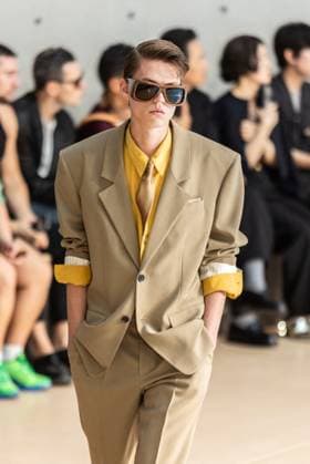 PFW - Men s Spring 2026 - Runway NB Model on the runway at the Saint Laurent show as part of Paris Men s Fashion Week on June 24, 2025 in Paris, France. Photo by Nasser Berzane ABACAPRESS.COM Paris France  Copyright: xBerzanexNasser ABACAx
